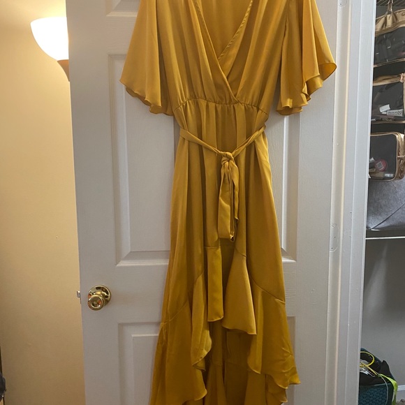 Dress - Picture 2 of 2